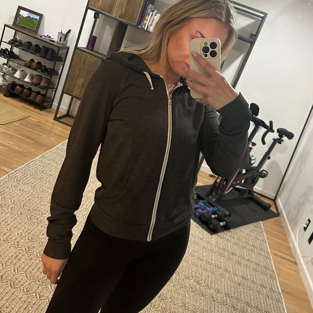 Abbot Main Zip Up